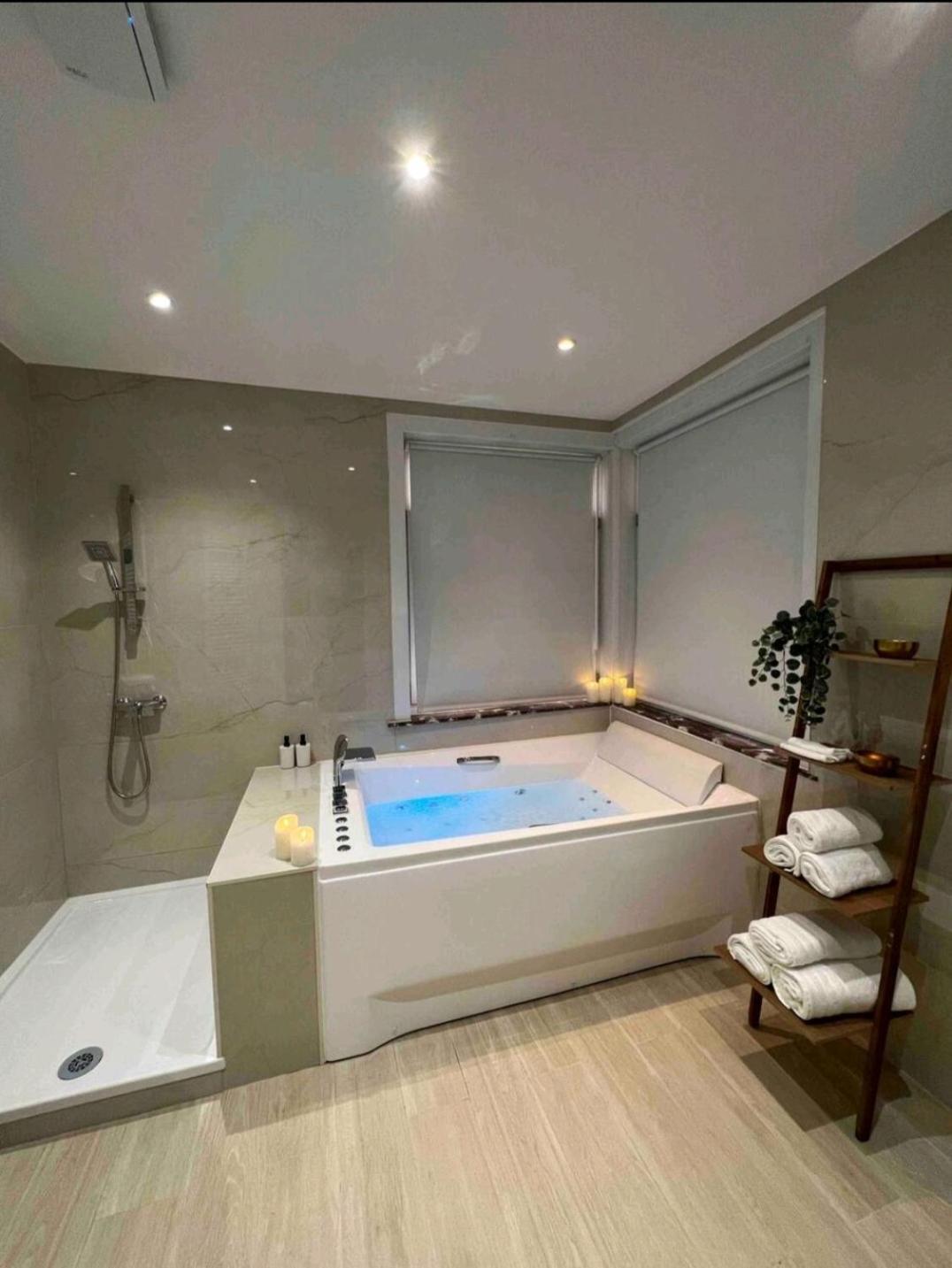 Sublime Appartement Calme Cosy & Jacuzzi ブリュッセル エクステリア 写真