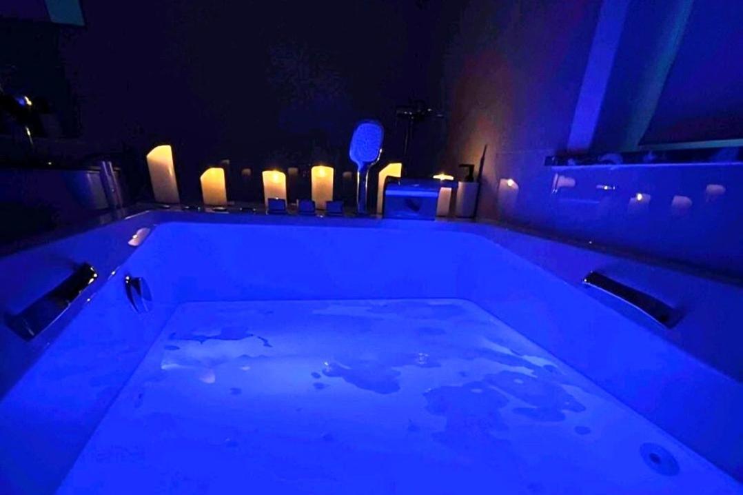 Sublime Appartement Calme Cosy & Jacuzzi ブリュッセル エクステリア 写真